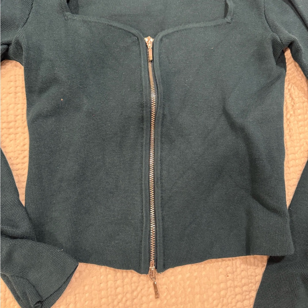 Abercrombie & Fitch Zipper Top - Picture 3 of 5
